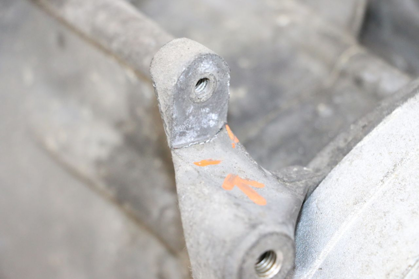 photo de MOTOR PIAGGIO X8 125 (2004 - 2007) - Detalles de los puntos de fijación