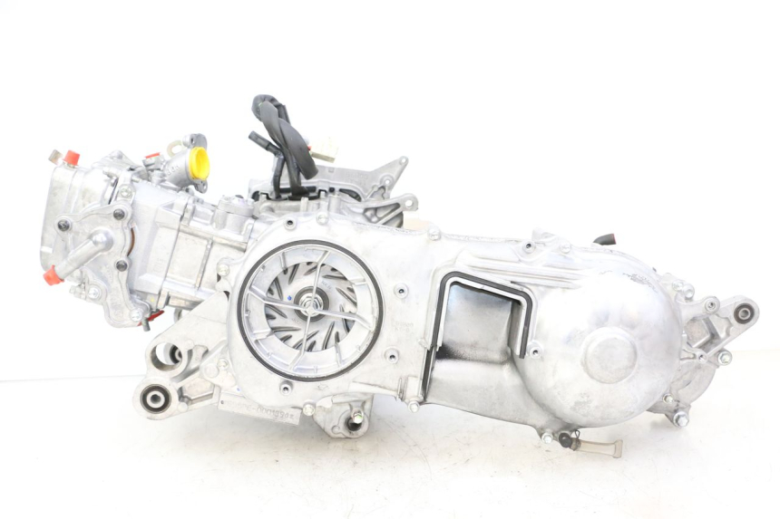 photo de MOTOR YAMAHA XMAX X-MAX 125 (2021 - 2025)