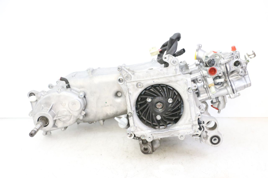 photo de MOTOR YAMAHA XMAX X-MAX 125 (2021 - 2025)