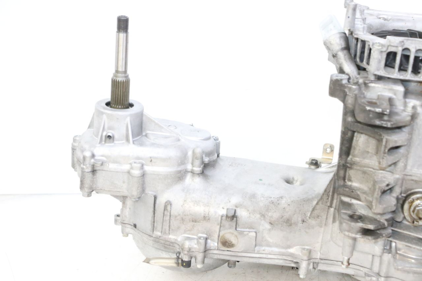 photo de MOTOR YAMAHA XMAX X-MAX 125 (2021 - 2025)