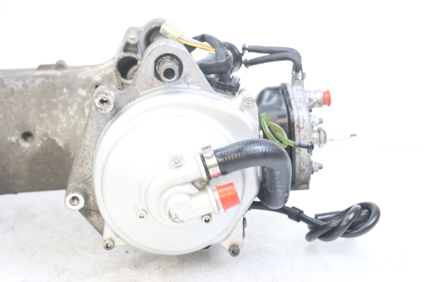 photo de MOTOR YAMAHA AEROX 2T 50 (2013 - 2017)