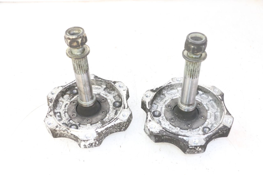 photo de CUBO RUEDA TRASERA QUADRO 4 4D 350 (2015 - 2018)