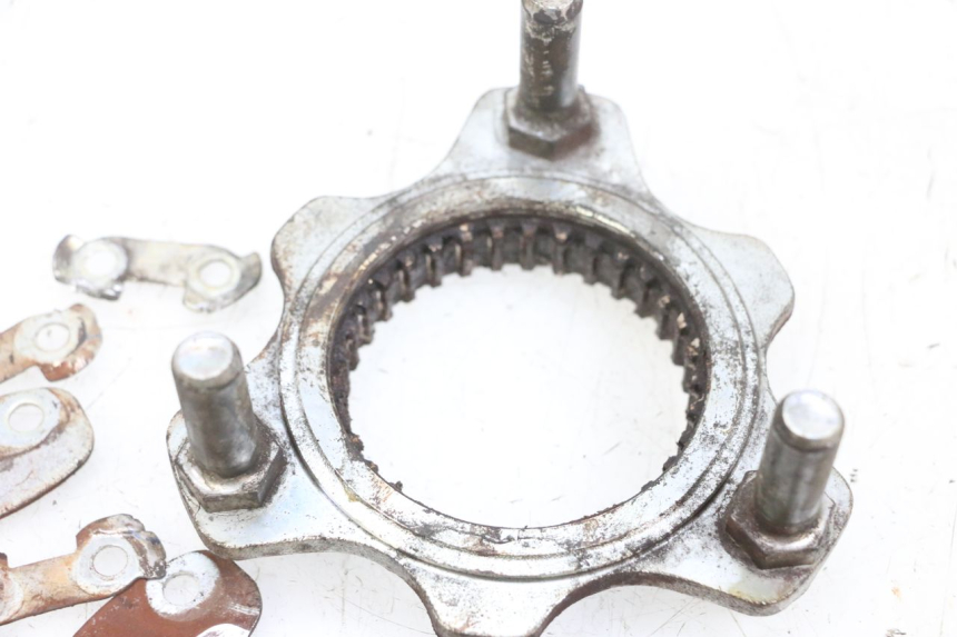 photo de CUBO RUEDA TRASERA SUZUKI BURGMAN 650 (2013 - 2020)