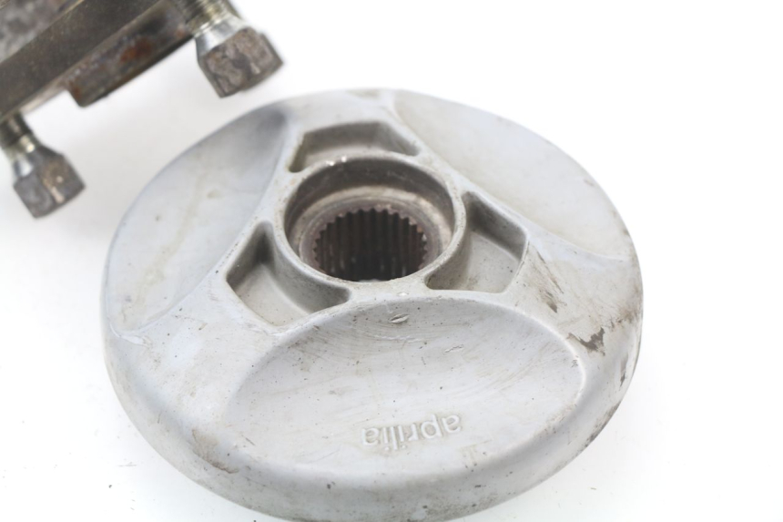 photo de CUBO RUEDA TRASERA APRILIA RS AF-1 125 (1990 - 1993)