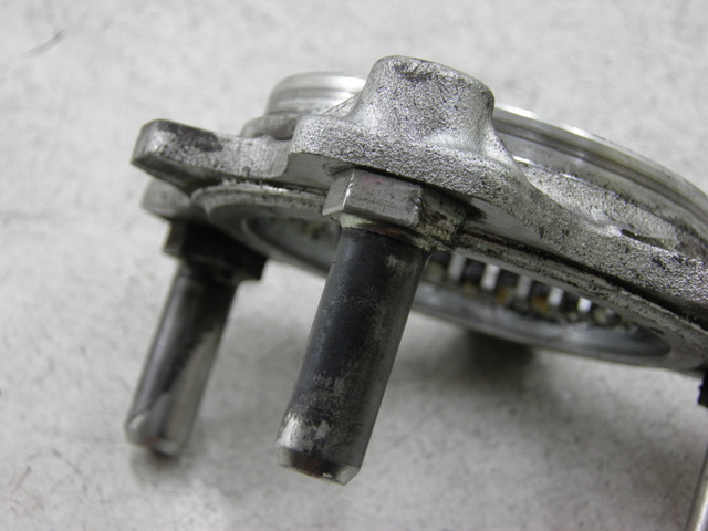 photo de CUBO RUEDA TRASERA SUZUKI BURGMAN EXECUTIVE 650 (2008 - 2010)
