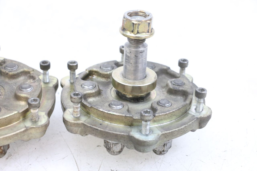 photo de CUBO RUEDA DELANTERA ADIVA AD3 300 (2014 - 2020)