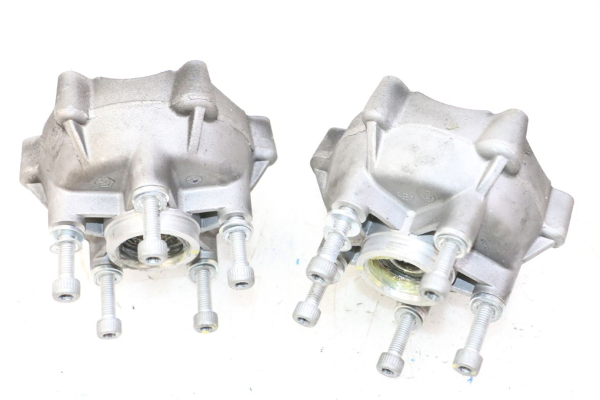 photo de CUBO RUEDA DELANTERA PIAGGIO MP3 HPE 310 (2024 - 2025)