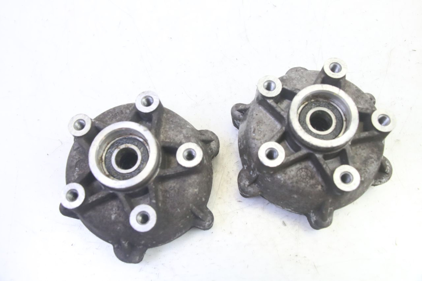 photo de BUJE DE RUEDA DELANTERA PIAGGIO MP3 RL 250 (2007 - 2010) - Primer plano técnico