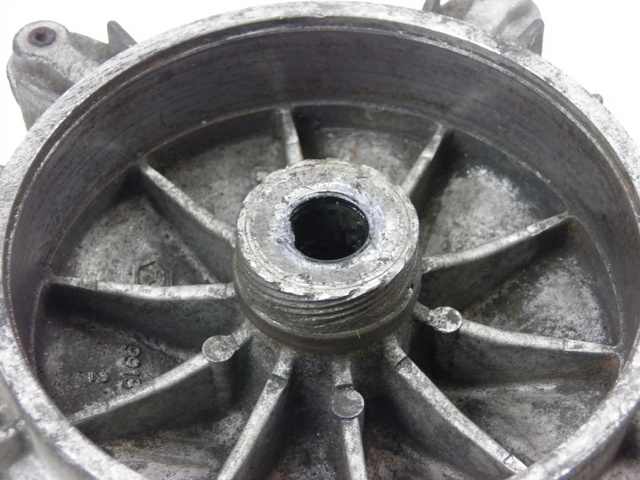 photo de CUBO RUEDA DELANTERA PIAGGIO VESPA PK 80 (1983 - 1996)