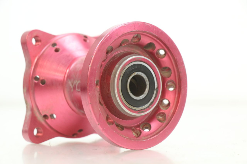 photo de CUBO RUEDA DELANTERA YCF PIT BIKE 125 (2010 - 2018)