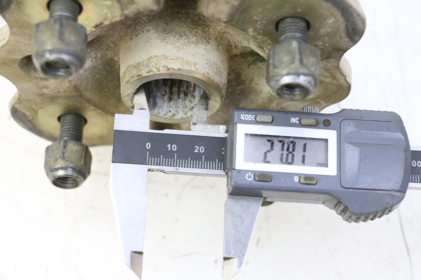 photo de CUBO RUEDA DELANTERA YAMAHA YFM BRUIN 350 (2003 - 2009)