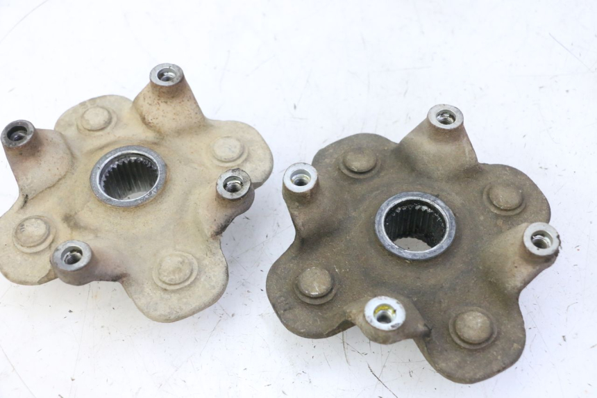 photo de CUBO RUEDA DELANTERA YAMAHA YFM GRIZZLY 550 (2008 - 2015)