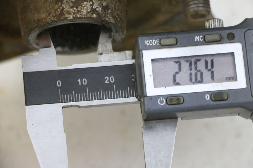 photo de CUBO RUEDA DELANTERA YAMAHA YFM GRIZZLY 550 (2008 - 2015)