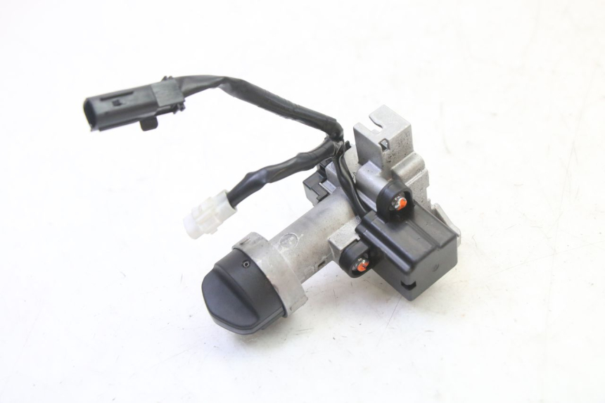 photo de CLAUSOR PIAGGIO MP3 HPE 310 (2024 - 2025)