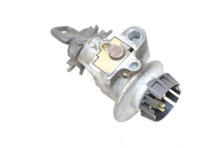 photo de CLAUSOR PEUGEOT TKR TREKKER FURIOUS 50 (2005 - 2014) - Primer plano técnico