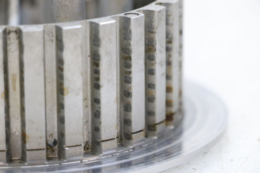 photo de CAMPANA EMBRAGUE YAMAHA FJR ABS 1300 (2006 - 2012) - Detalles de los puntos de fijación