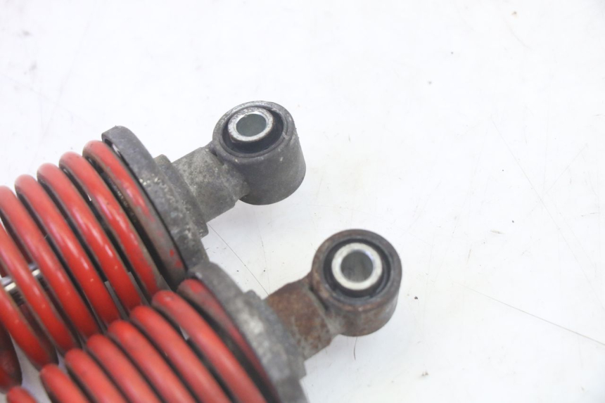 photo de PAR AMORTIGUADOR PIAGGIO MP3 HPE 350 (2018 - 2020) - Primer plano técnico