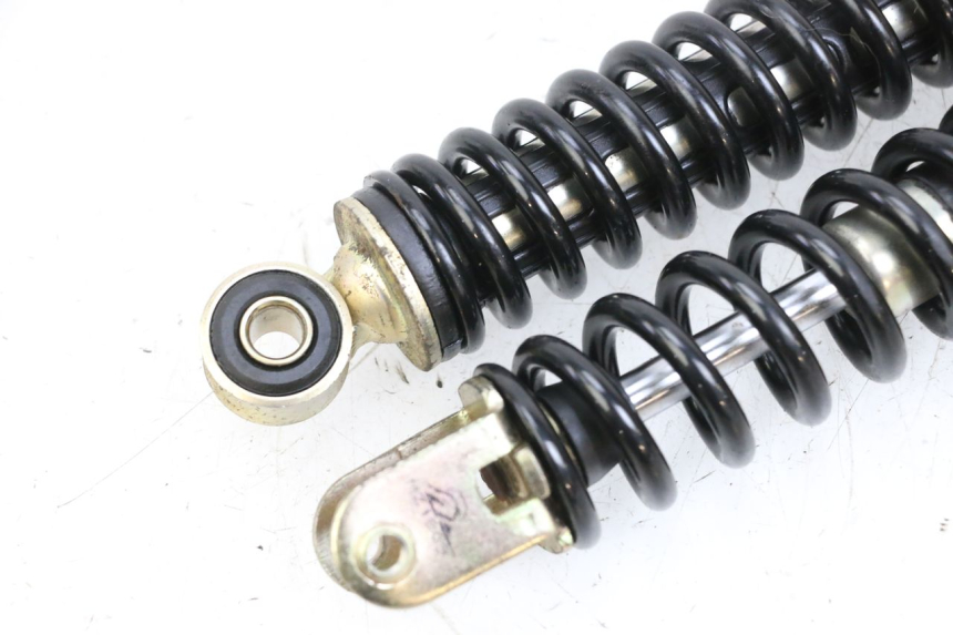 photo de PAR AMORTIGUADOR JM MOTORS OLDIES GT 4T 50 (2018 - 2025) - Marcados y referencias originales