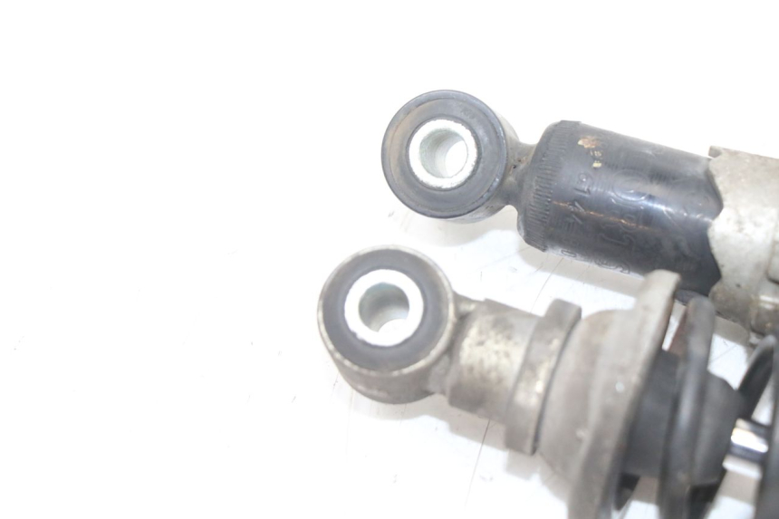 photo de PAR DE AMORTIGUADORES TRASEROS PIAGGIO XEVO - X EVO 125 (2007 - 2016) - Primer plano técnico
