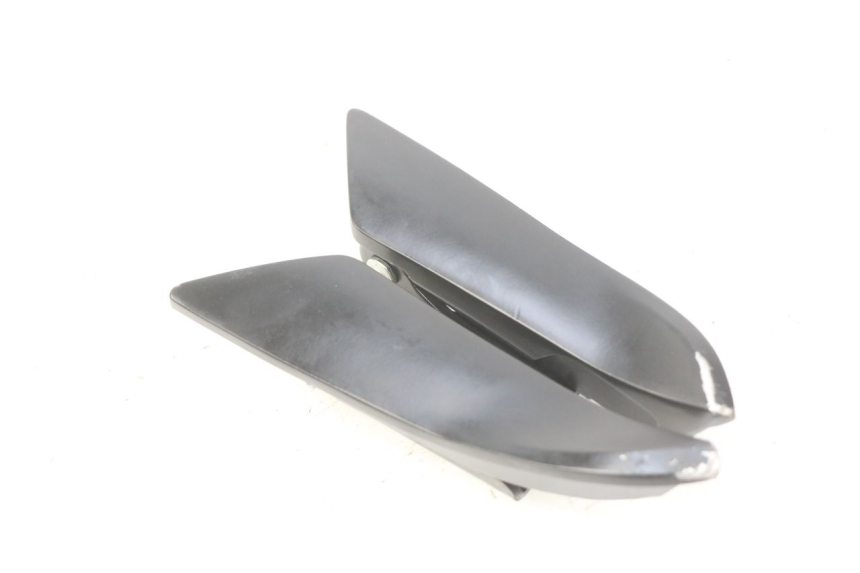 photo de PAR DE APOYAPIÉS TRASEROS APRILIA SXR 50 (2021 - 2023)
