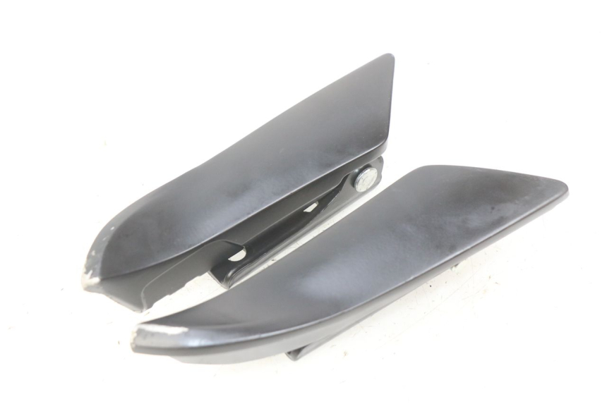 photo de PAR DE APOYAPIÉS TRASEROS APRILIA SXR 50 (2021 - 2023)