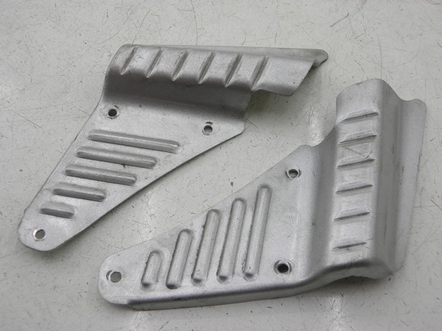 photo de PAR REPOSAPIES TRASERA BAOTIAN TRAVEL SPIRIT 50 (2010 - 2012)