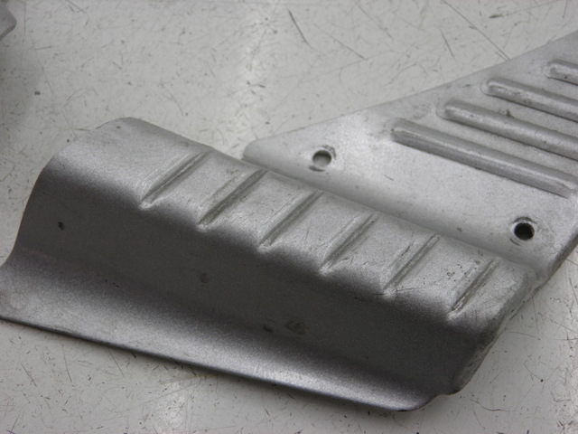 photo de PAR REPOSAPIES TRASERA BAOTIAN TRAVEL SPIRIT 50 (2010 - 2012)