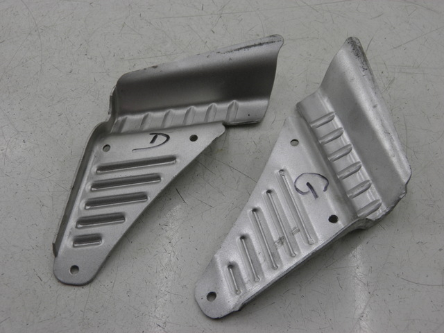 photo de PAR REPOSAPIES TRASERA BAOTIAN TRAVEL SPIRIT 50 (2010 - 2012)