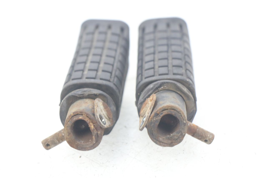 photo de PAR REPOSAPIES TRASERA HONDA CBR R 125 (2003 - 2006)