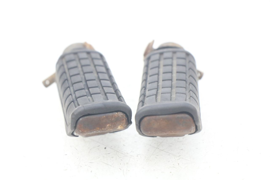 photo de PAR REPOSAPIES TRASERA HONDA CBR R 125 (2003 - 2006)