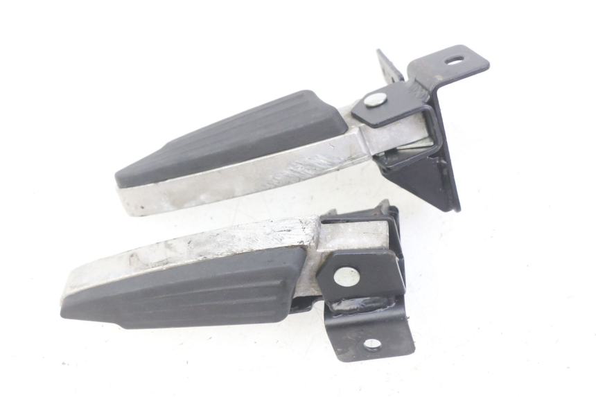 photo de PAR REPOSAPIES TRASERA PEUGEOT CITYSTAR IE 2T 50 (2018 - 2021)