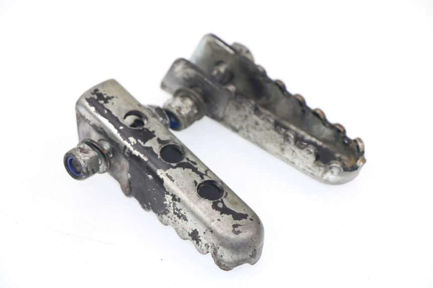 photo de PAR REPOSAPIES TRASERA DERBI SENDA SM DRD 50 (2008 - 2013)