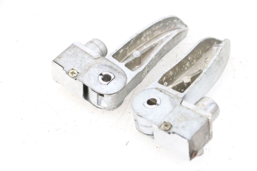 photo de PAR REPOSAPIES TRASERA BTC FELICE SPORT 50