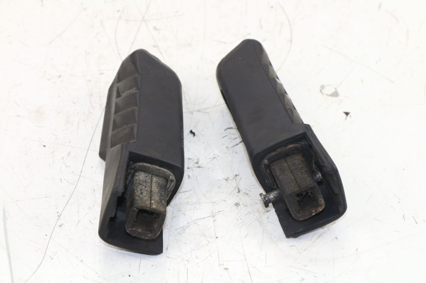 photo de PAR REPOSAPIES TRASERA HONDA FES S-WING SWING 125 (2007 - 2015)