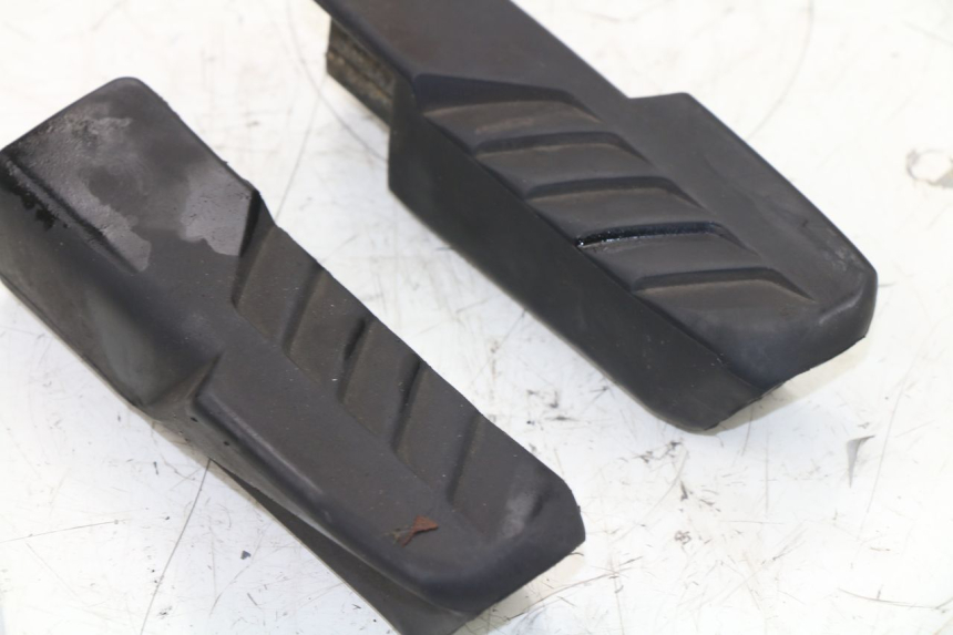 photo de PAR REPOSAPIES TRASERA HONDA FES S-WING SWING 125 (2007 - 2015)