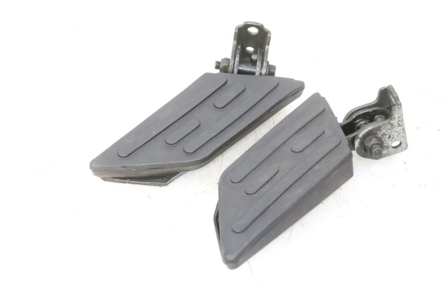 photo de PAR DE REPOSAPIÉS TRASEROS PEUGEOT KISBEE 2T 50 (2010 - 2017)