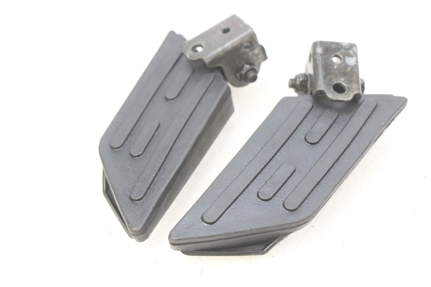 photo de PAR DE REPOSAPIÉS TRASEROS PEUGEOT KISBEE 4T 50 (2010 - 2017)