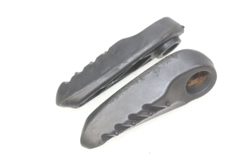 photo de PAR DE APOYAPIÉS TRASEROS MBK OVETTO 2T 50 (2007 - 2017)