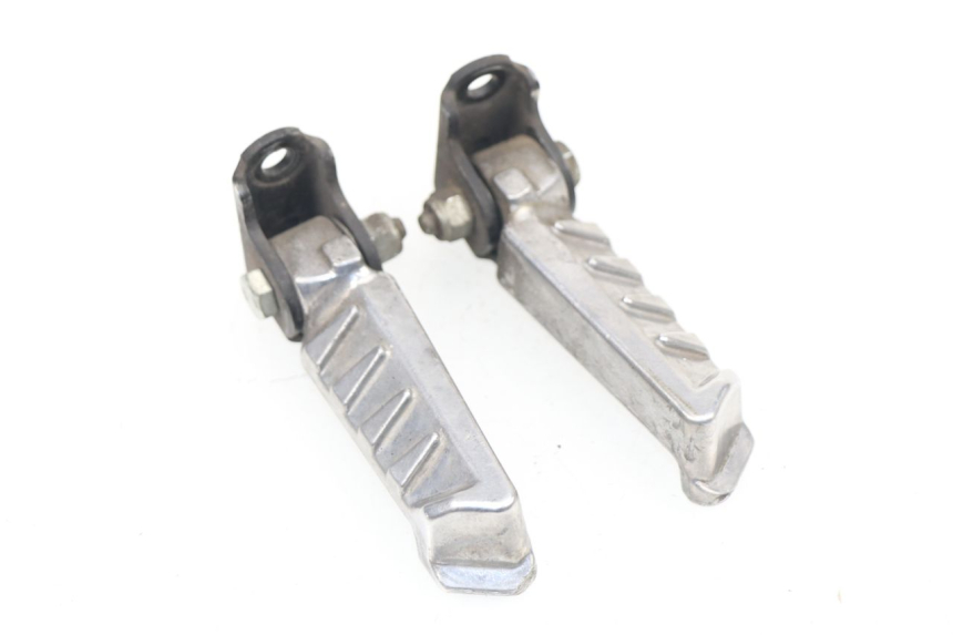 photo de PAR DE APOYAPIÉS TRASEROS PEUGEOT LUDIX 50 (2008 - 2017)