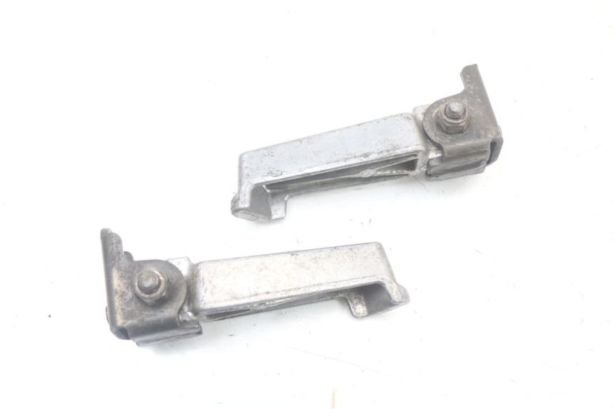 photo de PAR DE APOYAPIÉS TRASEROS PEUGEOT LUDIX 50 (2005 - 2007)