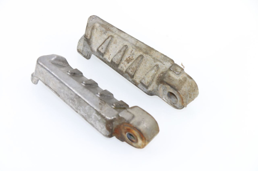 photo de PAR DE APOYAPIÉS TRASEROS PEUGEOT LUDIX 50 (2005 - 2007)