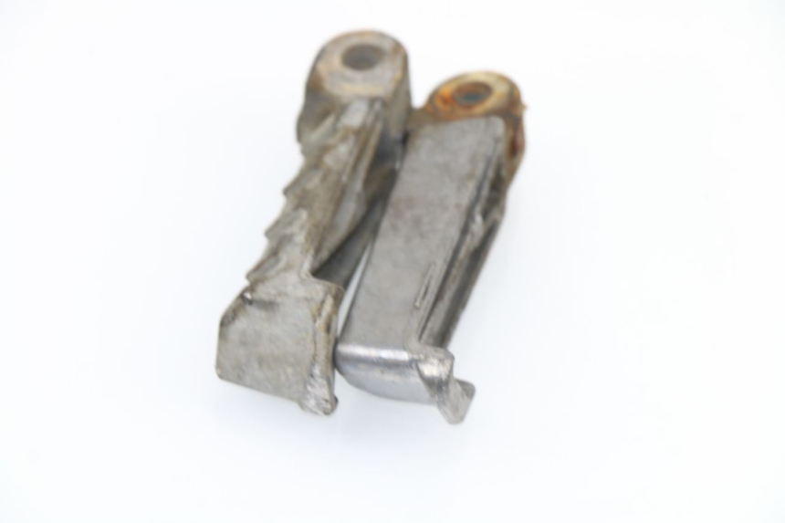 photo de PAR DE APOYAPIÉS TRASEROS PEUGEOT LUDIX 50 (2005 - 2007)