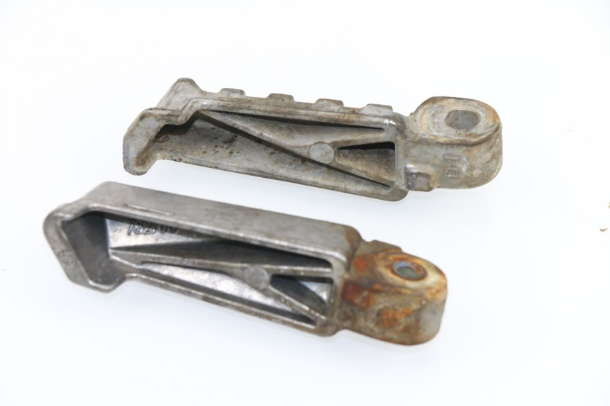 photo de PAR DE APOYAPIÉS TRASEROS PEUGEOT LUDIX 50 (2005 - 2007)