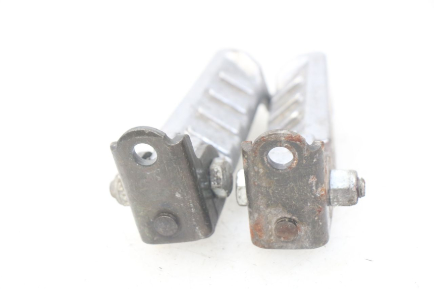photo de PAR DE APOYAPIÉS TRASEROS PEUGEOT LUDIX BLASTER 50 (2006 - 2014)