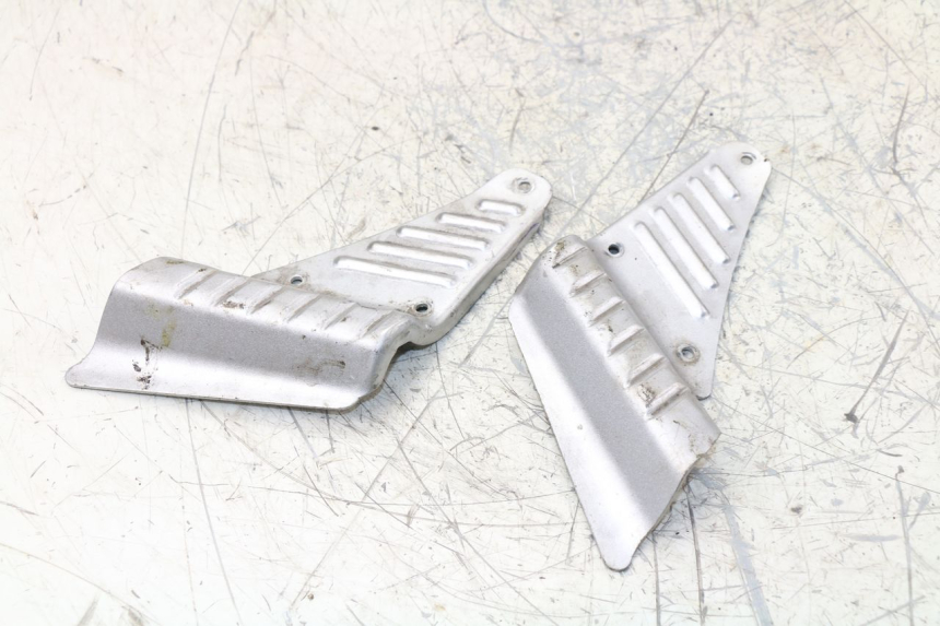 photo de PAR REPOSAPIES TRASERA NORAUTO RAZZO CITY 50 (2009 - 2014)