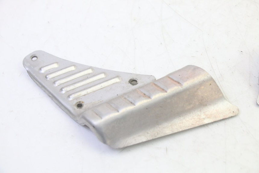 photo de PAR REPOSAPIES TRASERA TNT MOTOR ROMA 10' 2T 50 (2011 - 2018)