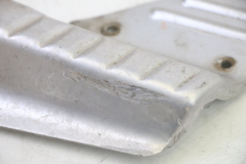 photo de PAR REPOSAPIES TRASERA TNT MOTOR ROMA 10' 2T 50 (2011 - 2018)