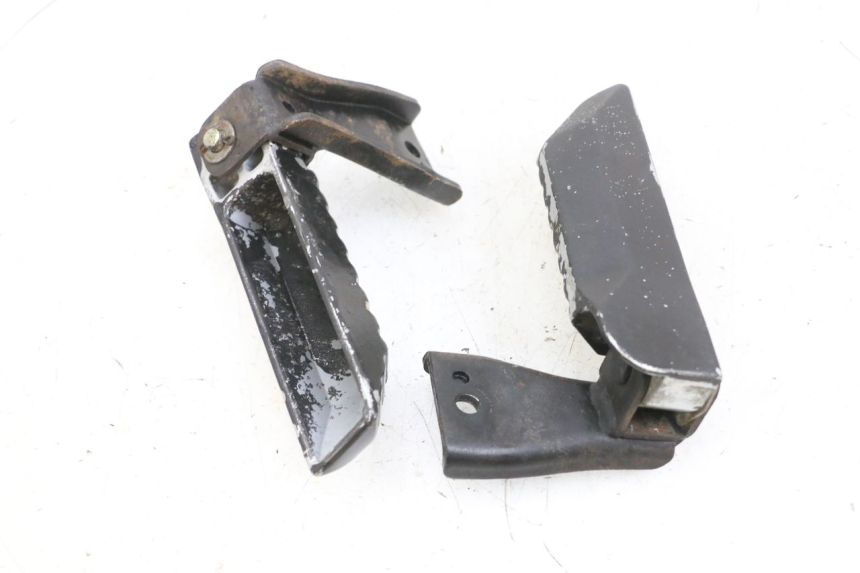 photo de PAR REPOSAPIES TRASERA DAELIM S1 125 (2007 - 2016) - Otra perspectiva