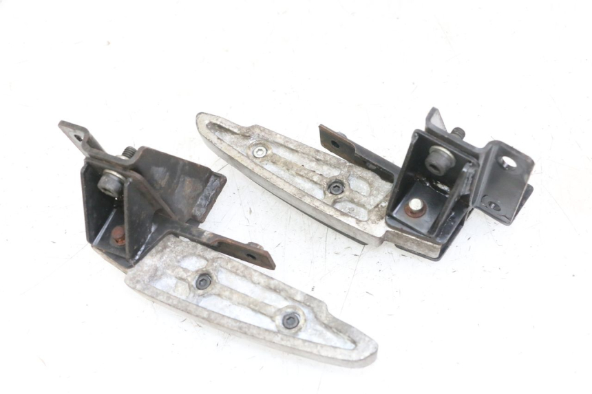 photo de PAR REPOSAPIES TRASERA PEUGEOT SATELIS 125 (2013 - 2018)