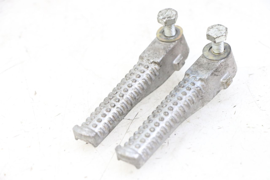 photo de PAR REPOSAPIES TRASERA PEUGEOT SPEEDFIGHT 2 LC 50 (2000 - 2009)